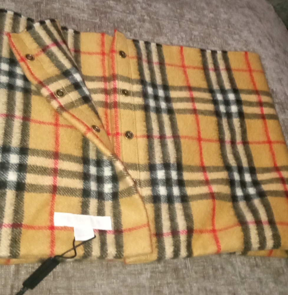 Burberry Plaid Wool Scarf - Picture 4 of 5